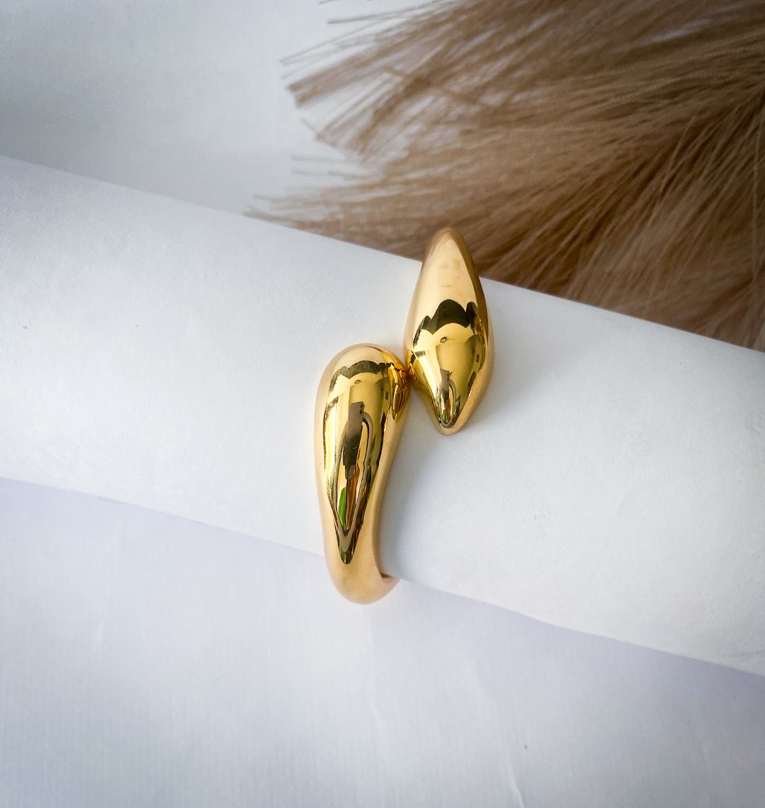 The Gilded Ribbon Bangle