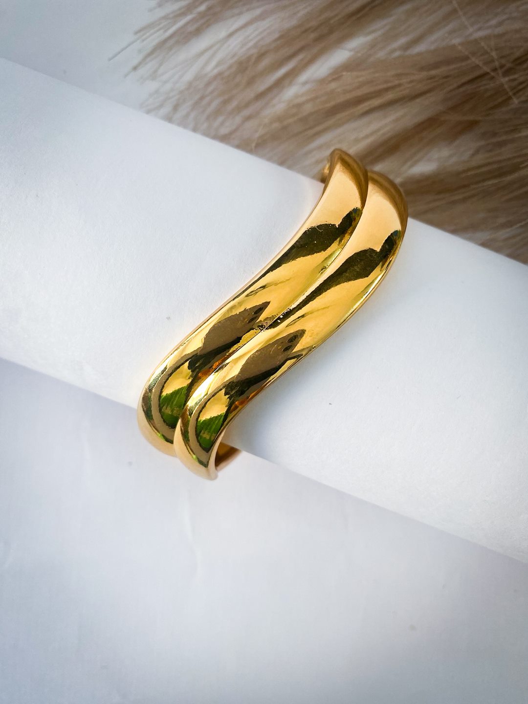 The Wavy Stack Bangle